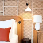 Roc Seven Hotell 4*