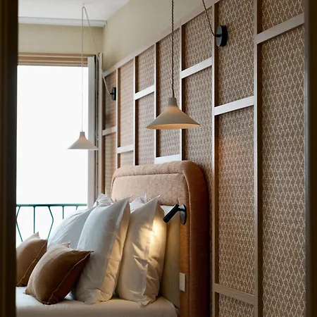 Roc Seven Hotell 3*