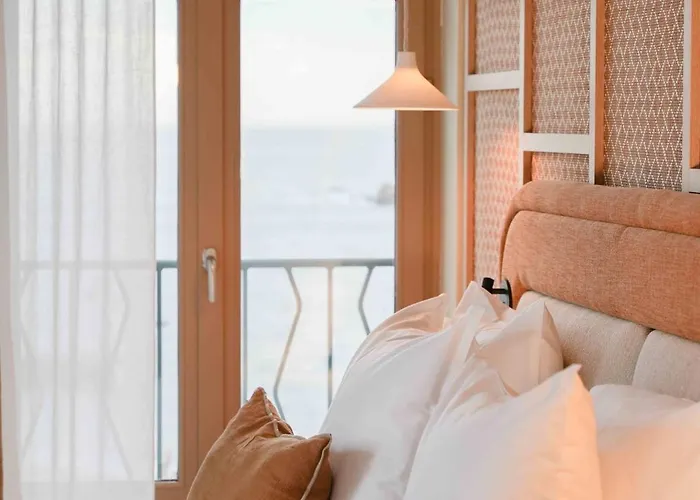 Roc Seven Hotel 4*