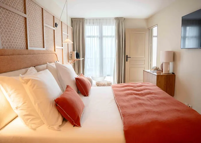 Hotel Roc Seven
