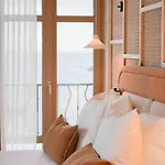 Roc Seven Hotel 4*