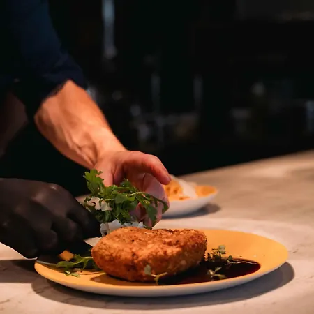Roc Seven 4*