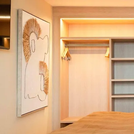 Roc Seven Hotel 3*