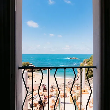 Les Baigneuses De Hotel 3*