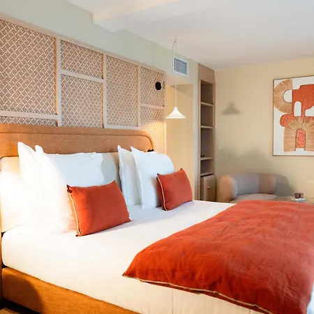 Roc Seven Hotel 3*