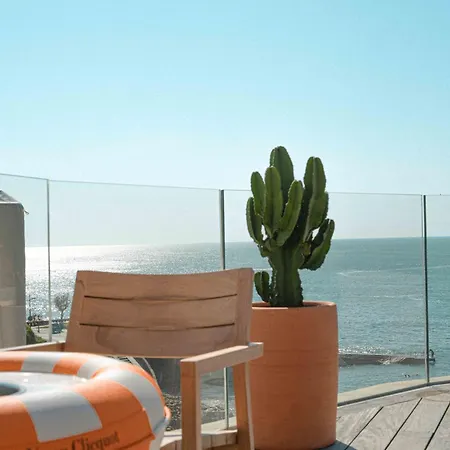 Roc Seven Hotell