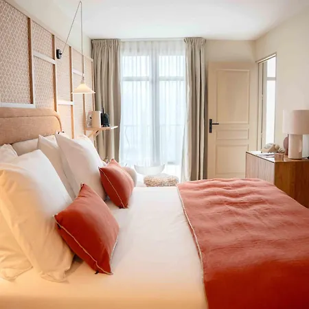 Hotel Roc Seven