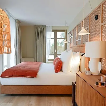 Roc Seven Hotel 4*